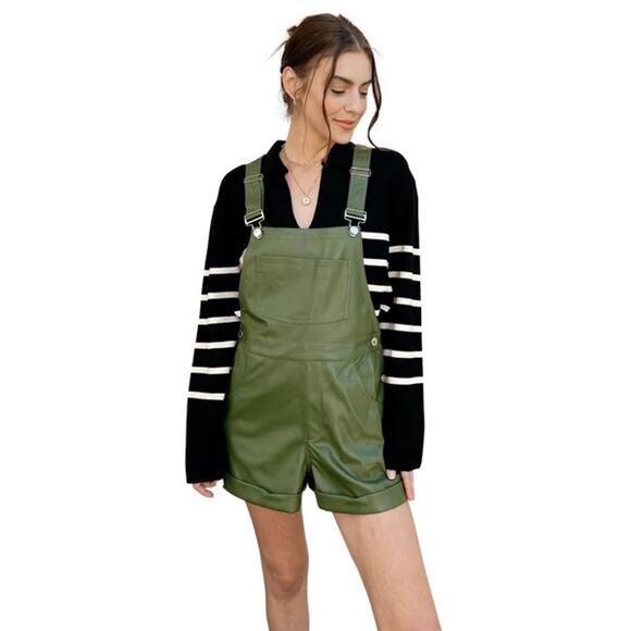 NEW WeWoreWhat Green Basic Faux Vegan Leather Short Overall Romper Jumpsuit M - Picture 2 of 11